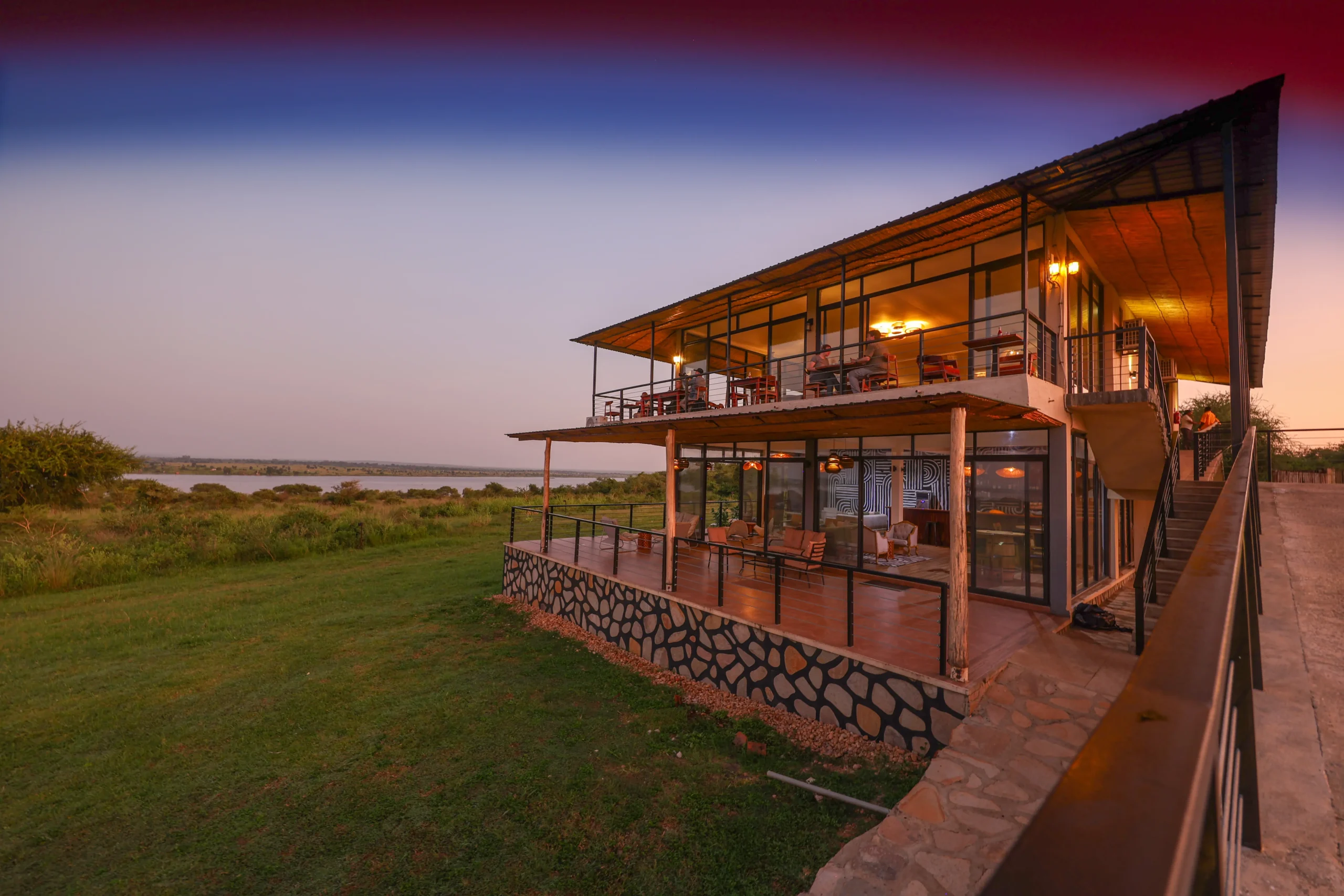 Pakuba safari Lodge